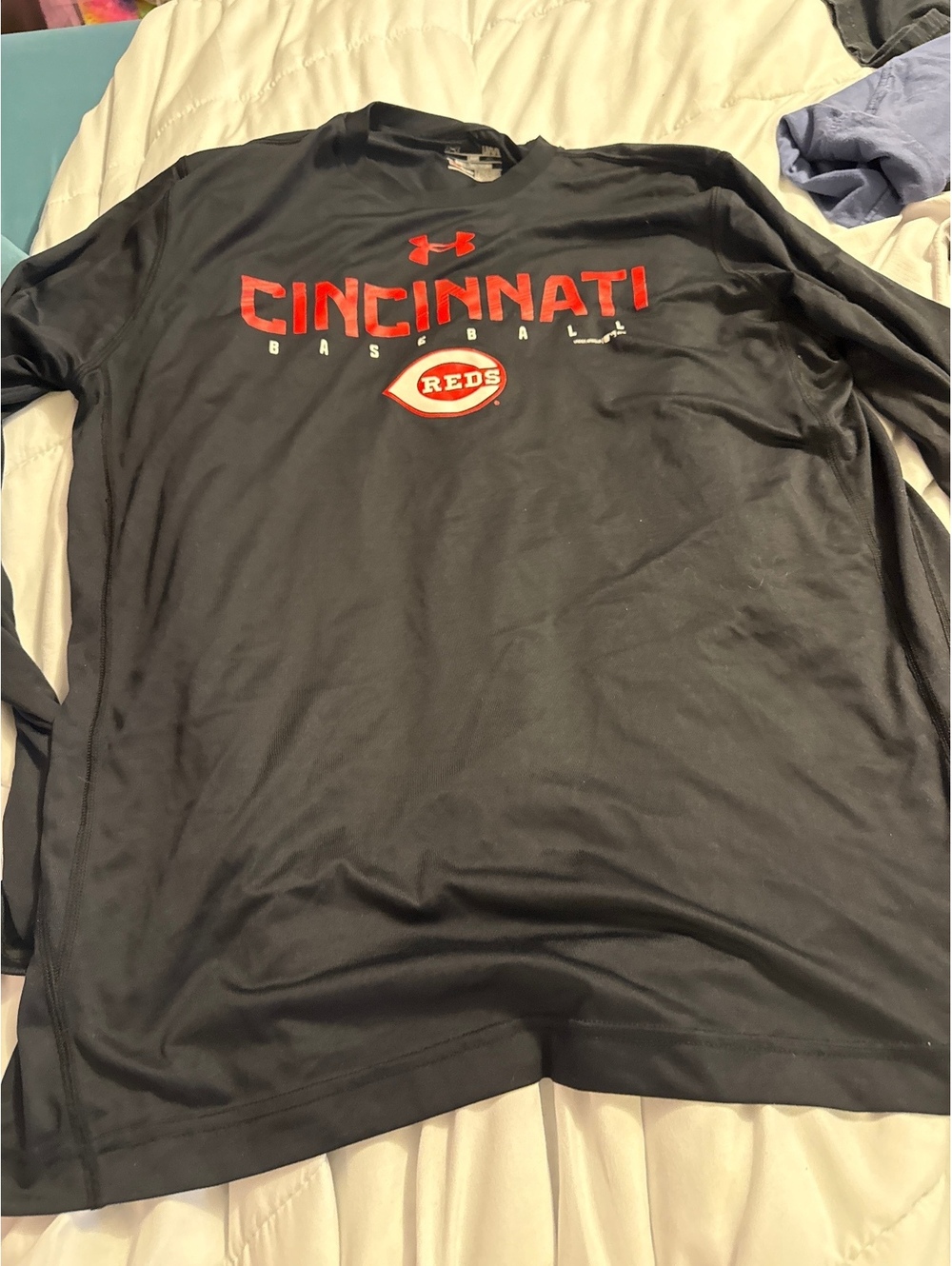 Under Armour Cincinnati Reds Baseball Long Sleeve HeatGear Shirt LG